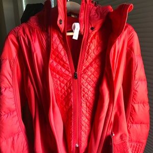 NWT Lululemon Run-bundle Up jacket. Love Red. Sz12